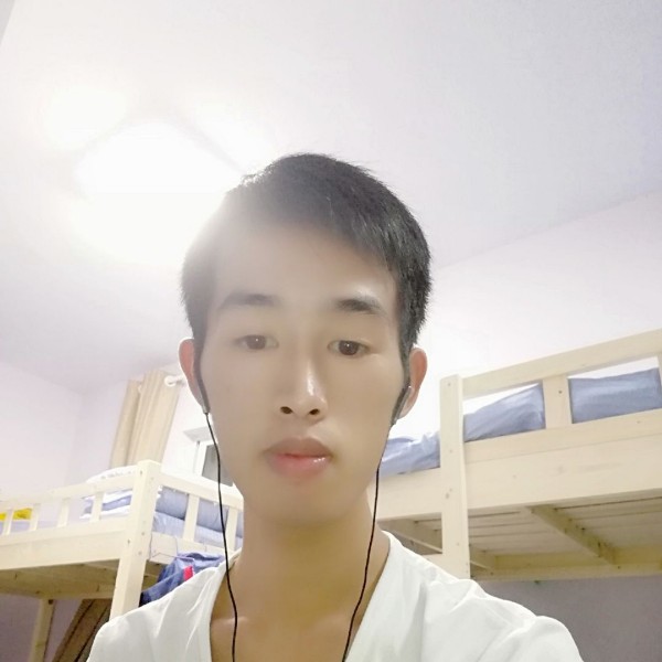 龙君莫笑的照片