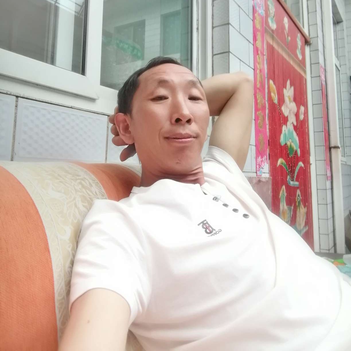 迷路与裙子的照片