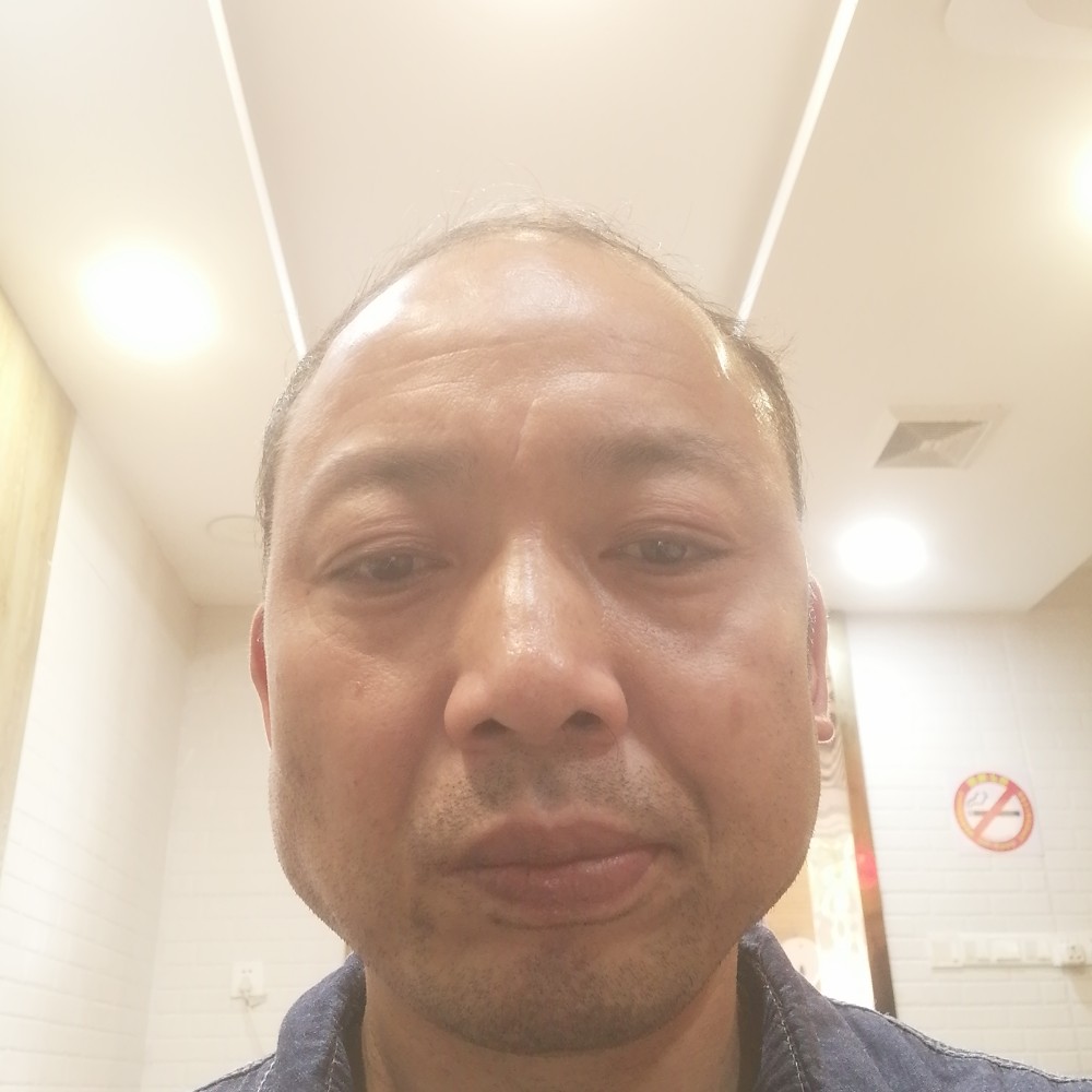 李继章的照片