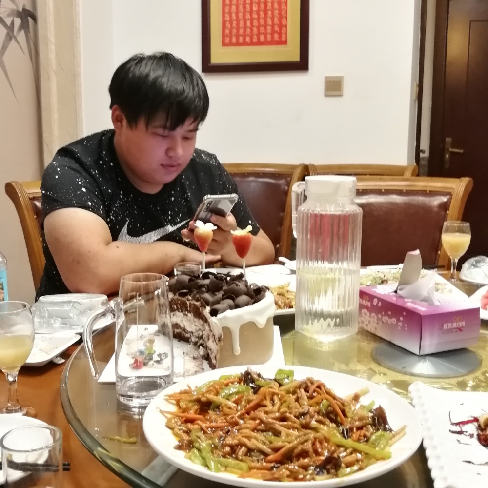 火红的年代的照片