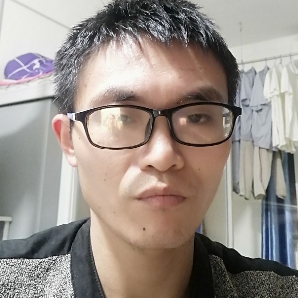 属于你的骑士的照片