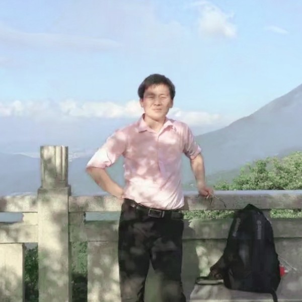 浮生等待飞机的照片