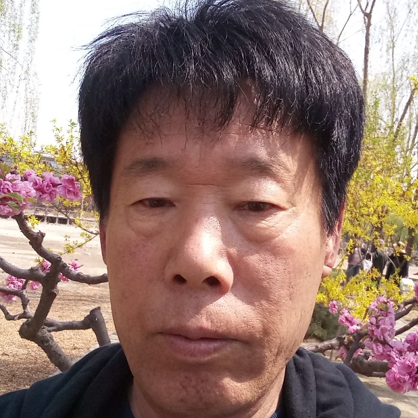 青栀单薄的照片