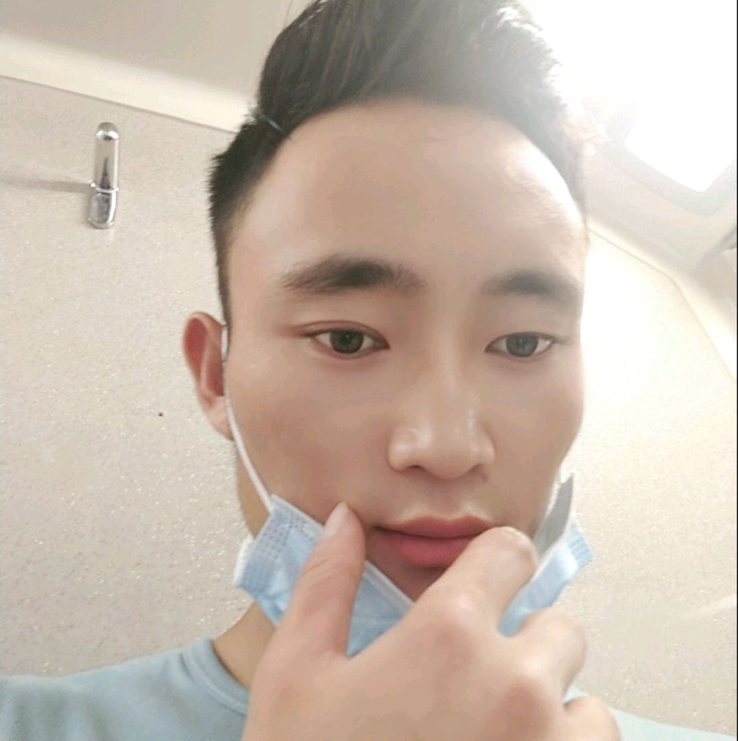 白昼回眸零碎的照片
