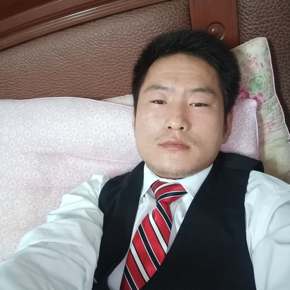 虚心扯天空的照片