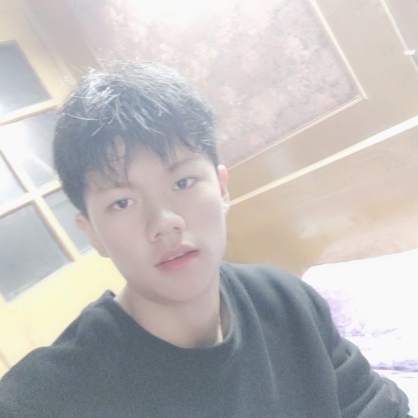 红与灰的照片