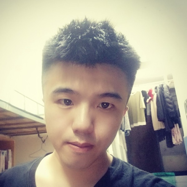 听说外面风很大的照片