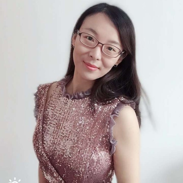 温柔方红玫瑰的照片