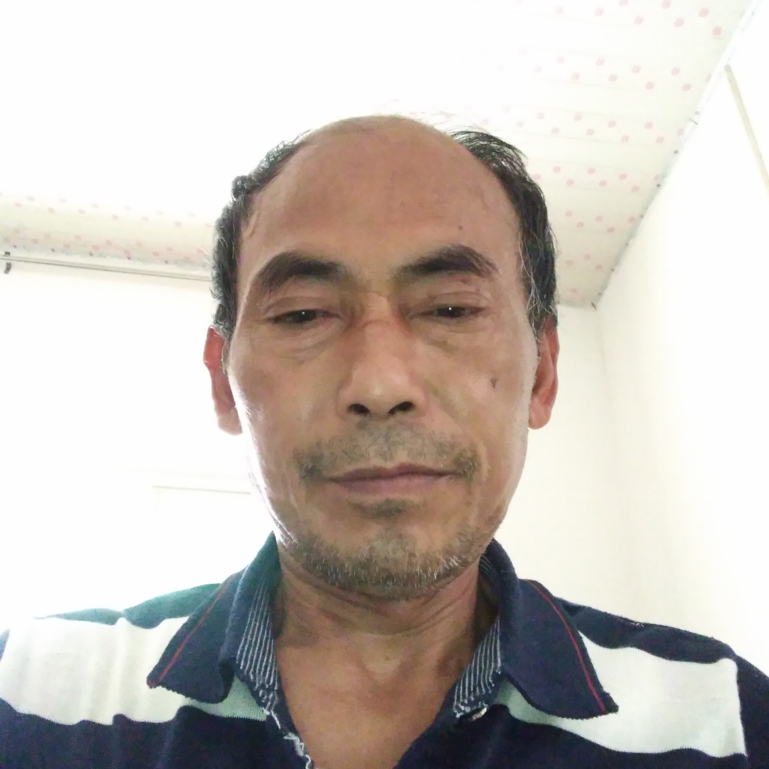 钢铁侠蹙眉香蕉的照片