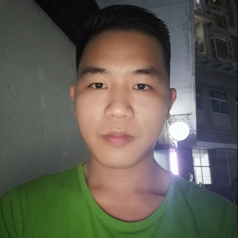 李璋的照片