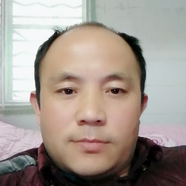 自信微笑陌生人爱的照片