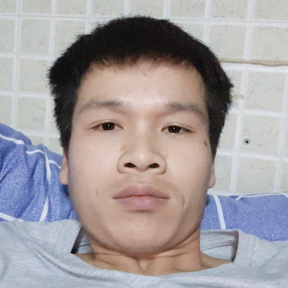 初……情的照片