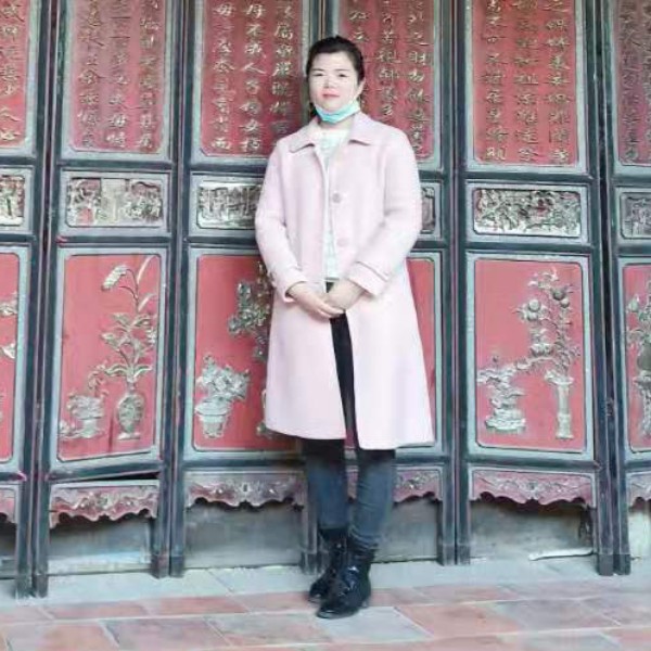 殷勤:红牛的照片