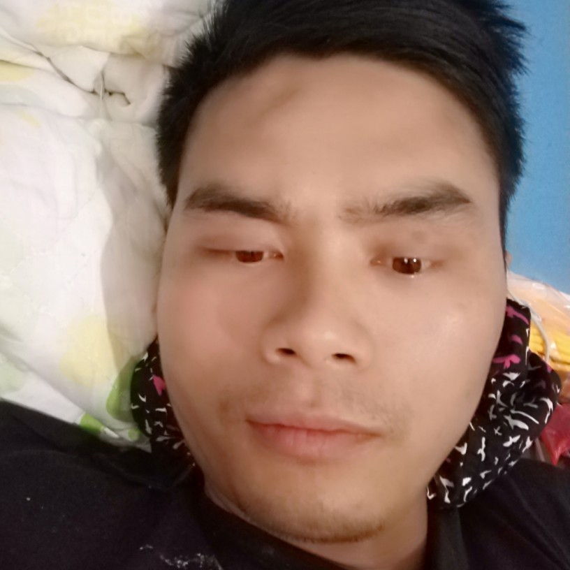 贪玩回首外套的照片