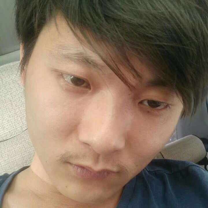 舒服倾心睫毛的照片