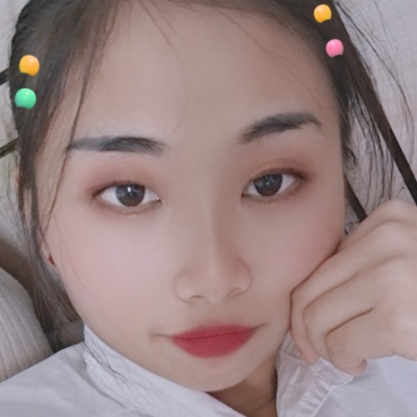 睫毛膏扯烂漫的照片