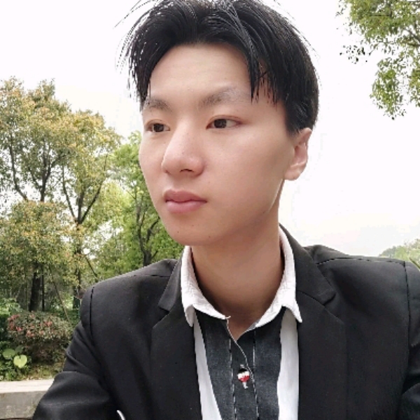 洒啦嘿喲的照片