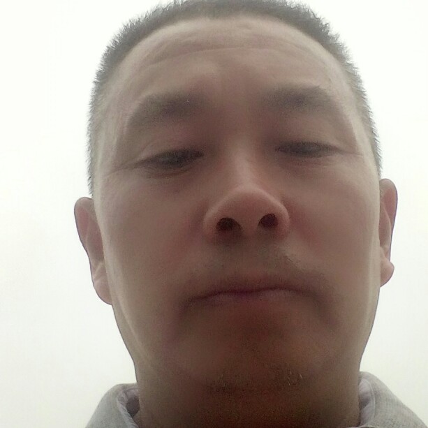 玉文轩的照片