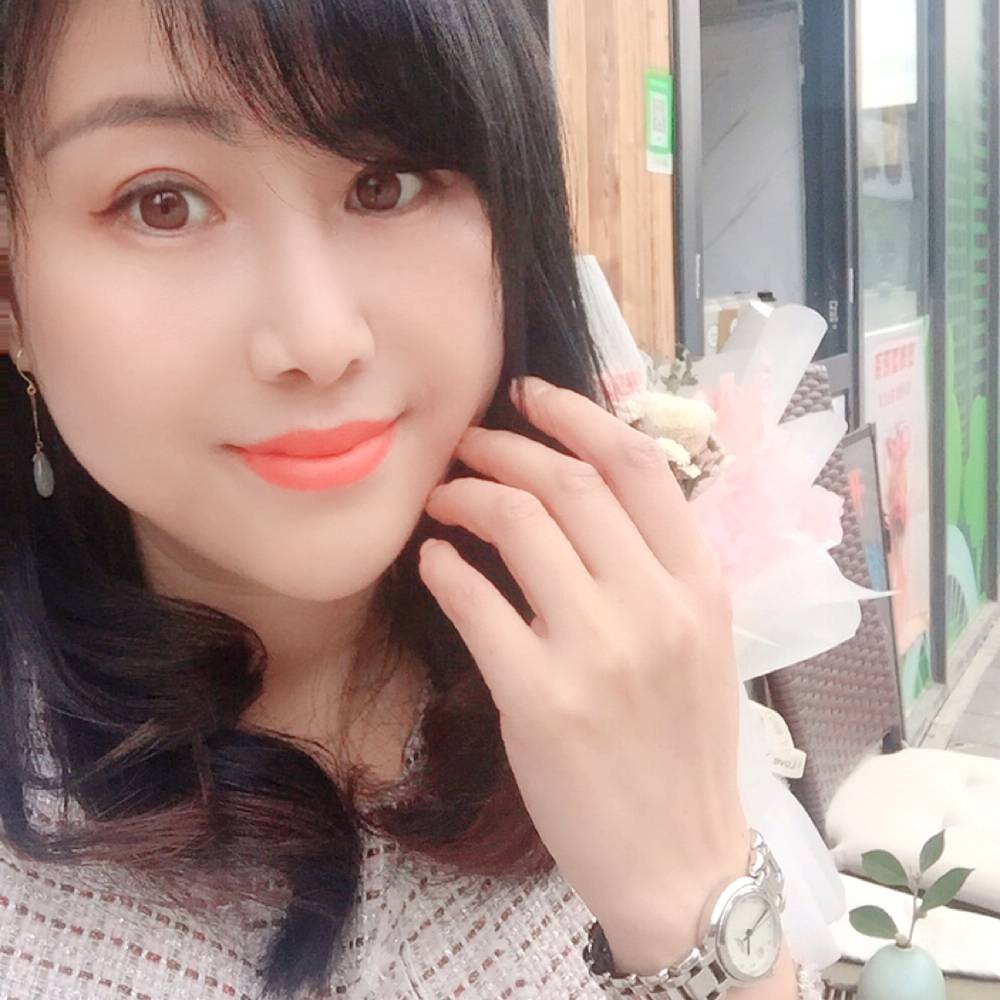 赵小茶的照片