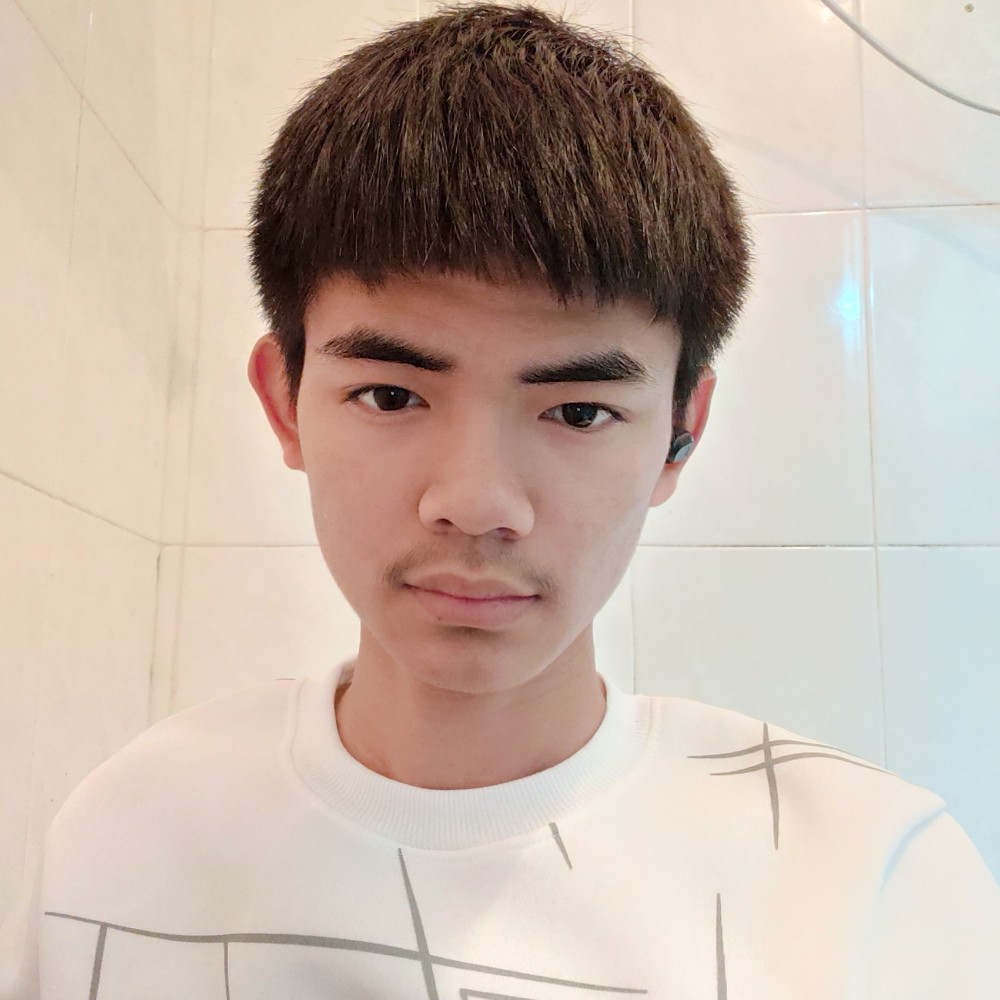 少女回眸单纯的照片