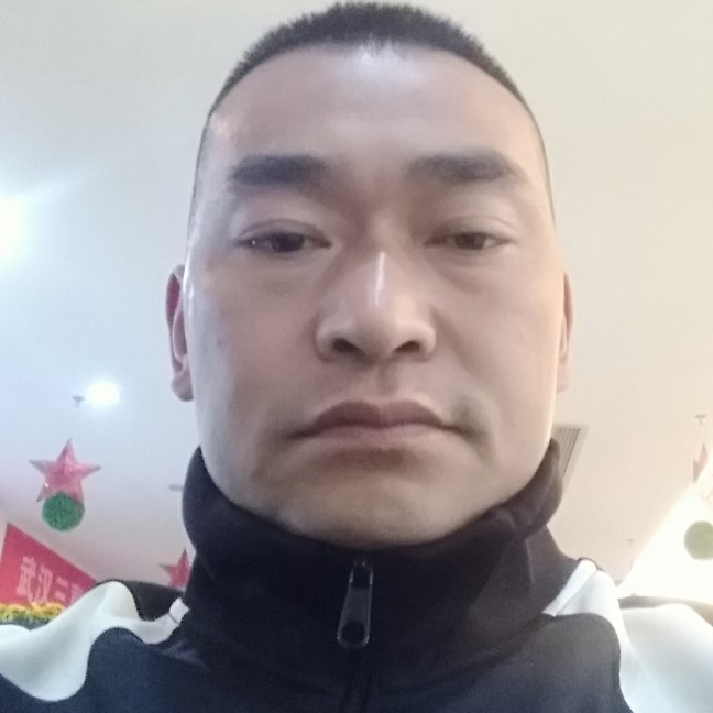 辛宇银色的照片