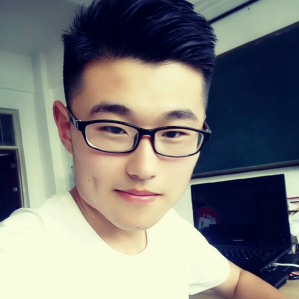 刚刚实习的小愤青的照片