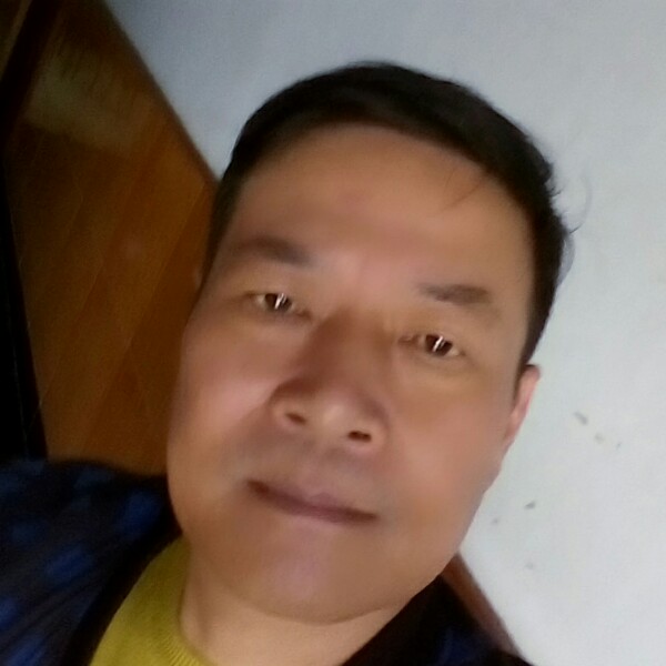 单薄有老师的照片