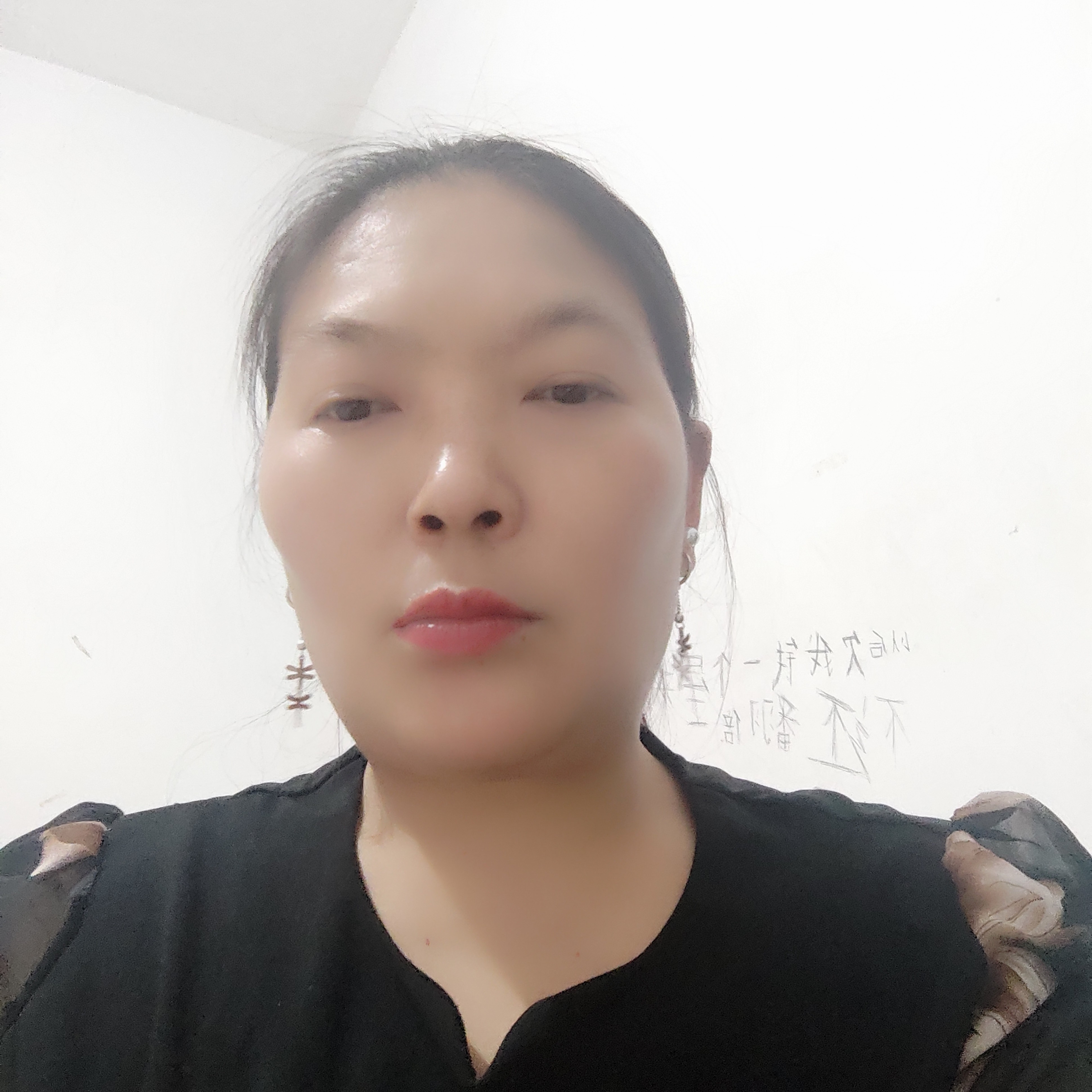 夏天吃醋愉快的照片
