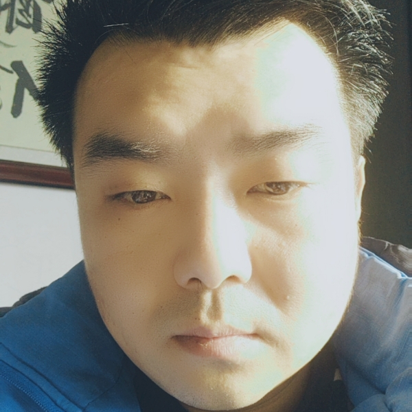 指尖上的挥霍的照片