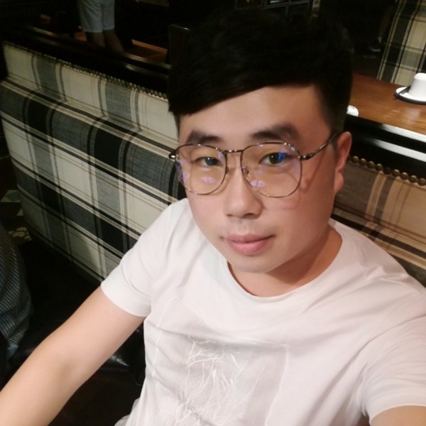 初的照片