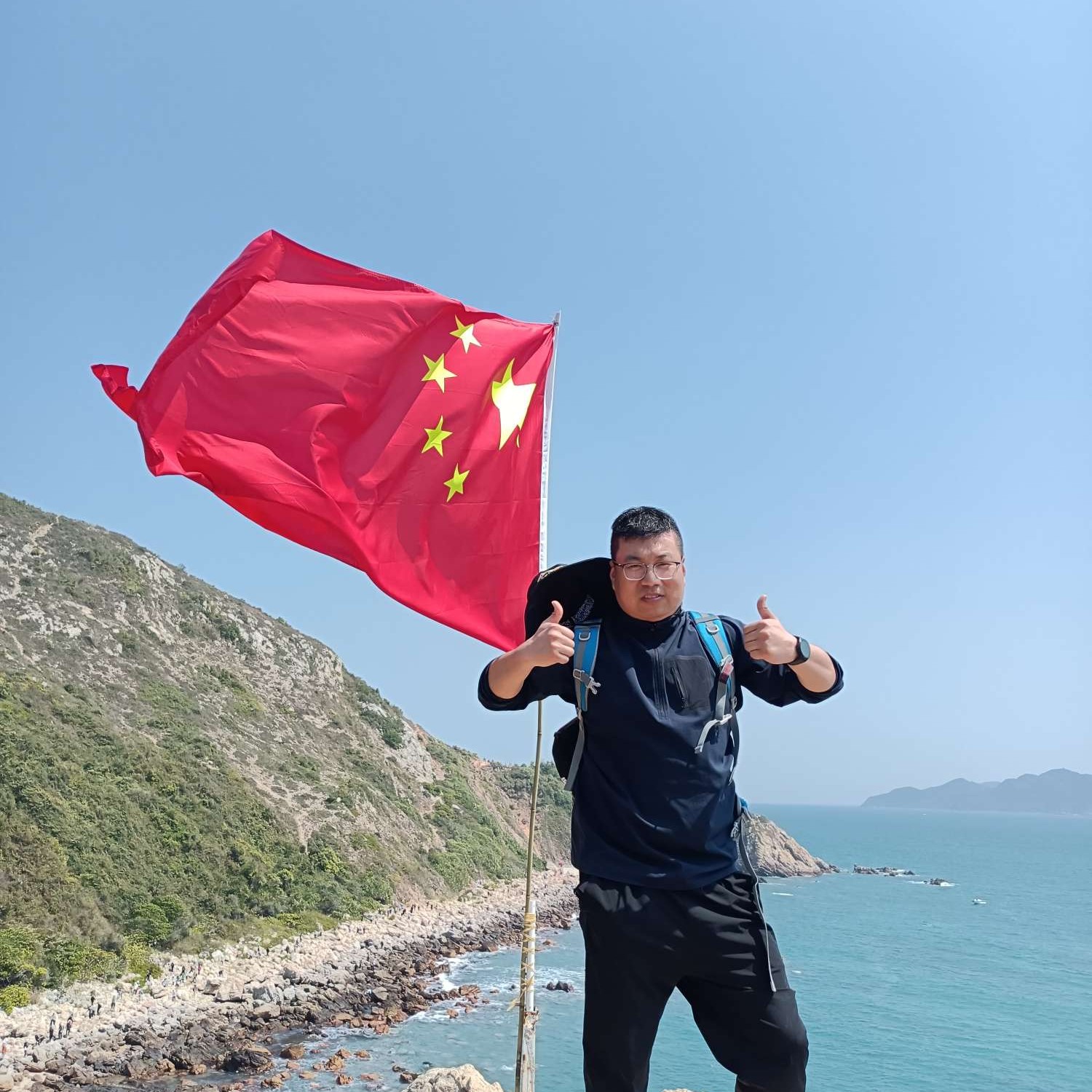 灯泡迎温暖的照片
