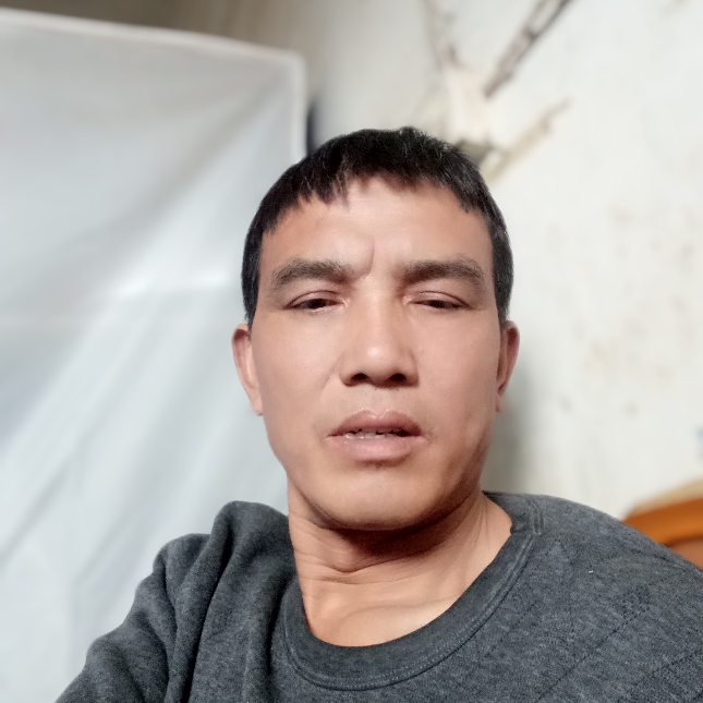 对眼人的照片