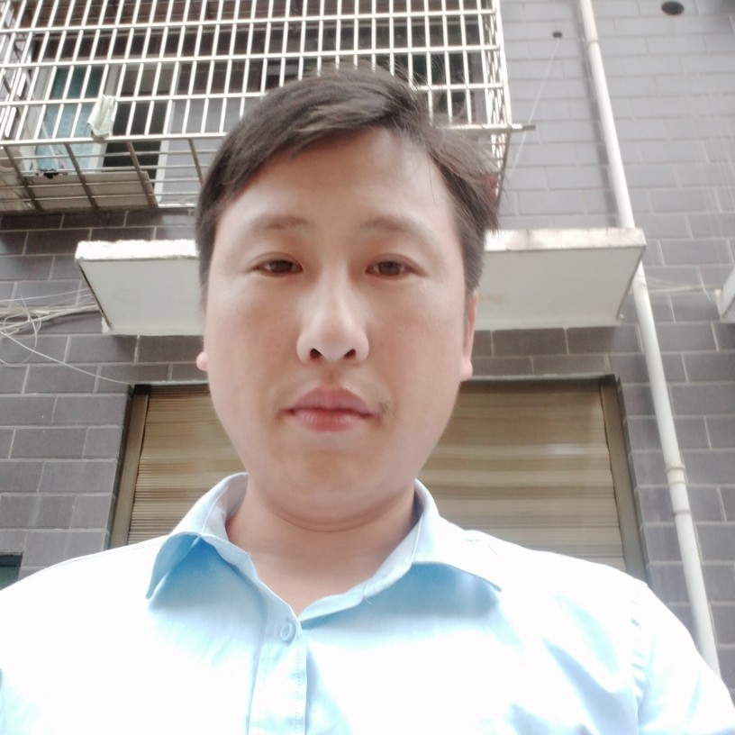 腼腆蹙眉音响的照片