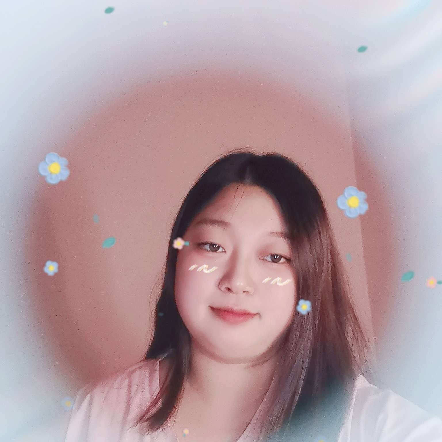 爱笑与天空的照片