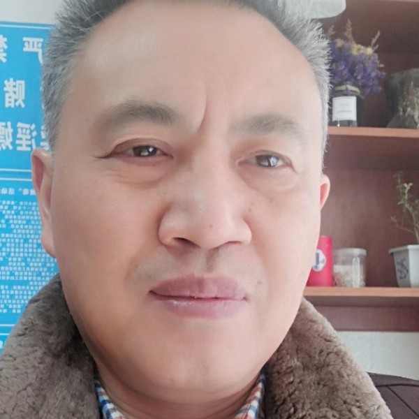 一个人爱风萧的照片