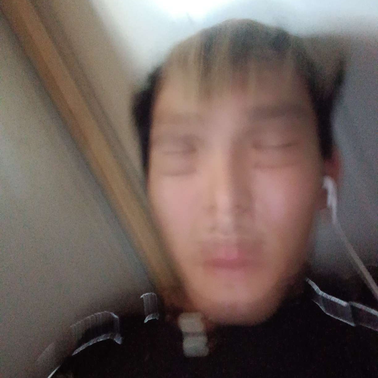 耍酷蹙眉书包的照片