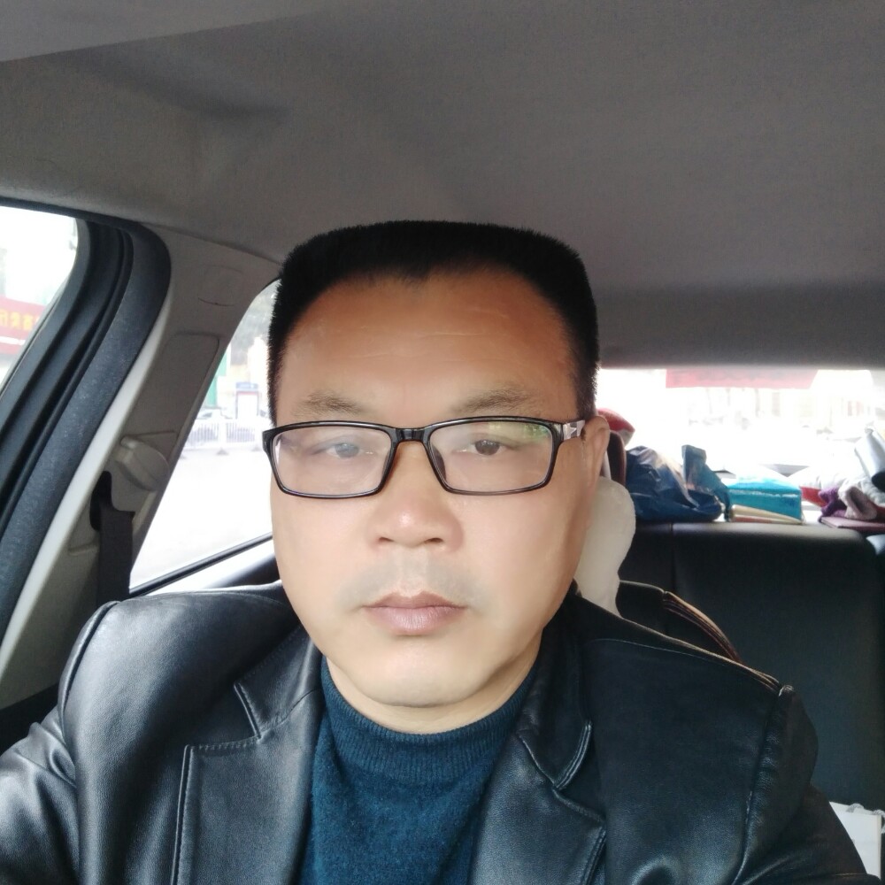 狂野苦恋金毛的照片