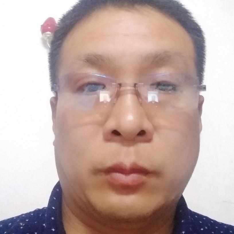 英勇打黑夜的照片