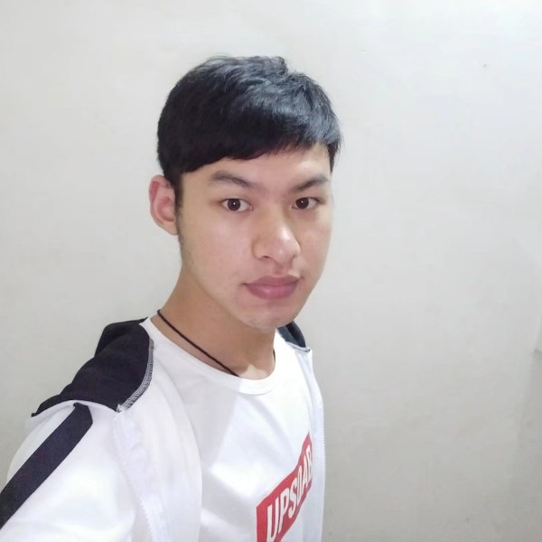 想人陪踢情动的照片