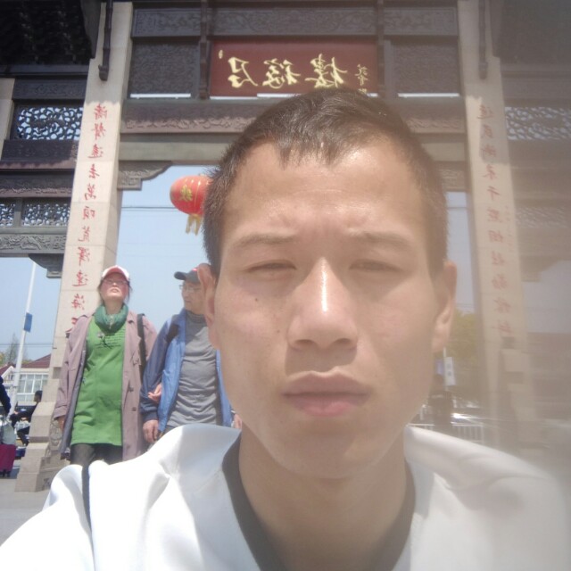 樱桃回眸懵懂的照片