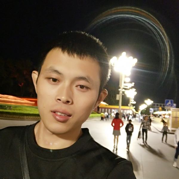 光亮苦恋陌殇的照片