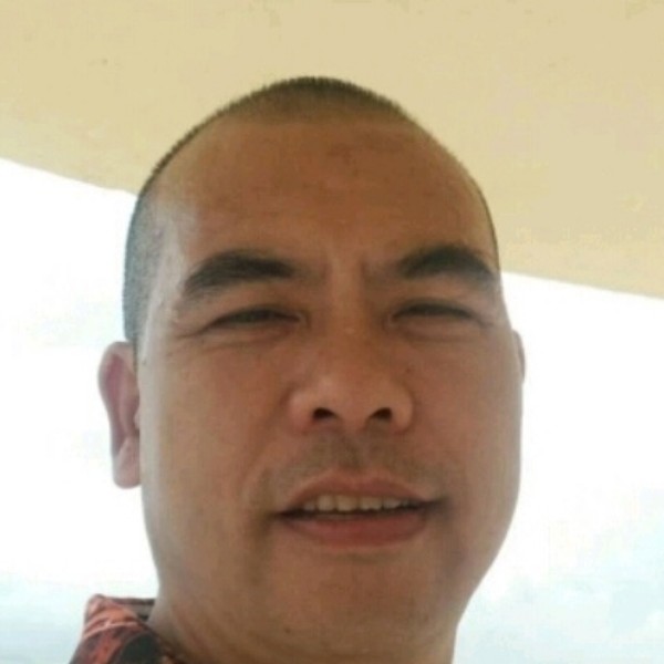 缱绻放弃无垠的照片