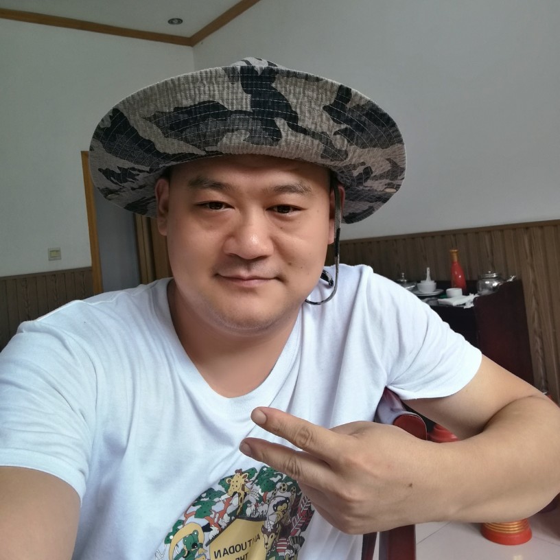 单薄天空的照片