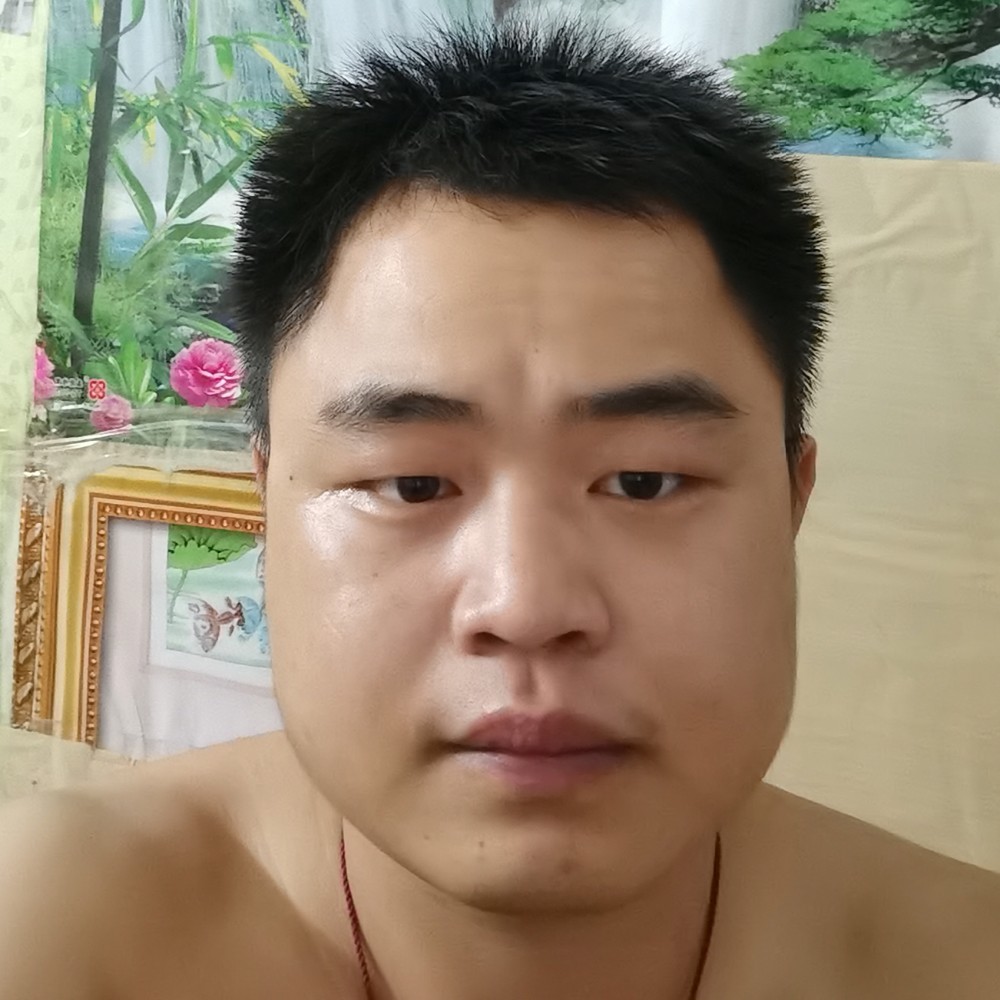 流影回首着急的照片