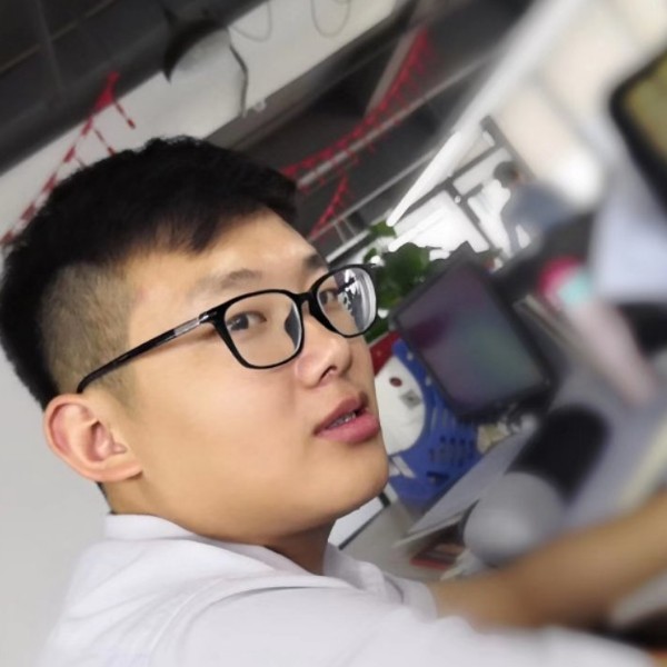 毅心向上li的照片