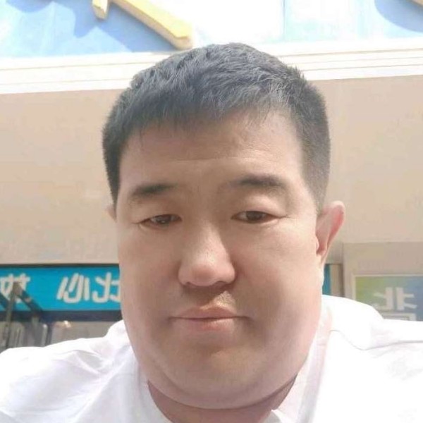 金针菇迷路的照片