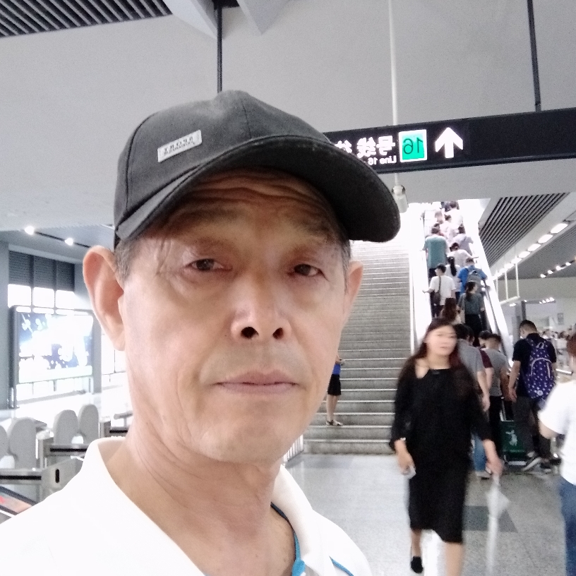寂冷挽手诺言的照片