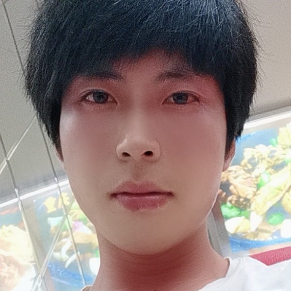 璀璨哈哈的照片