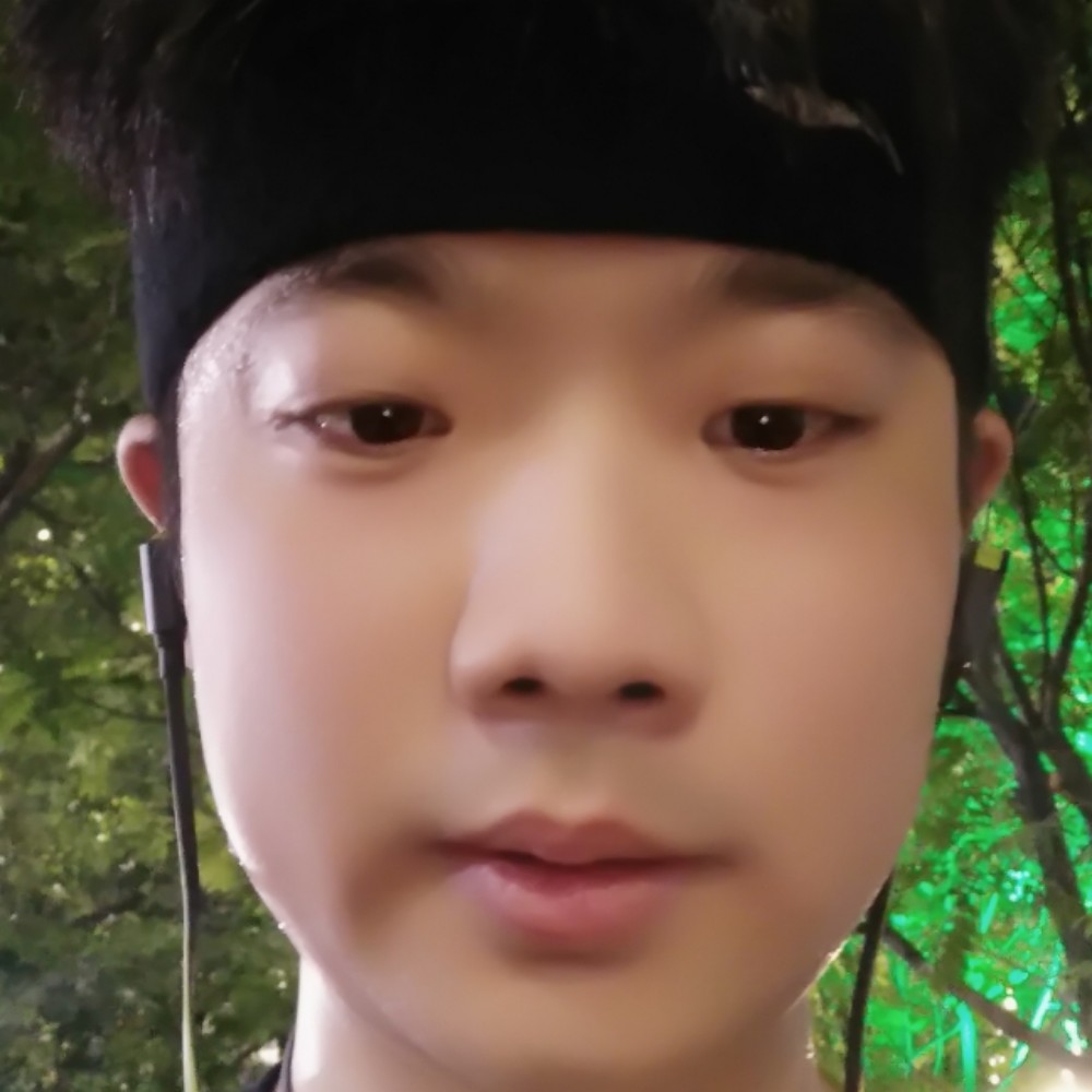火龙果去皮的照片