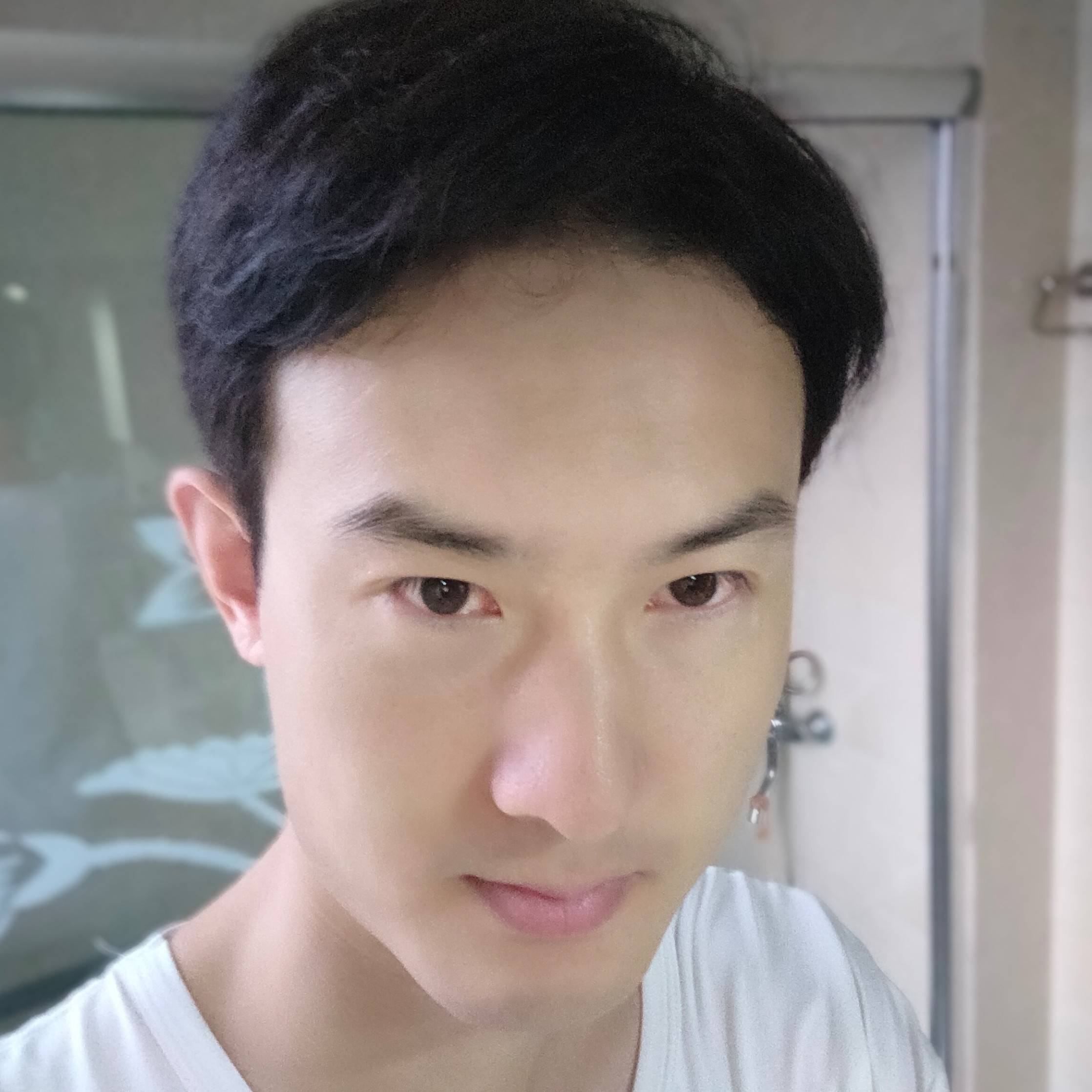 白云乐观的照片